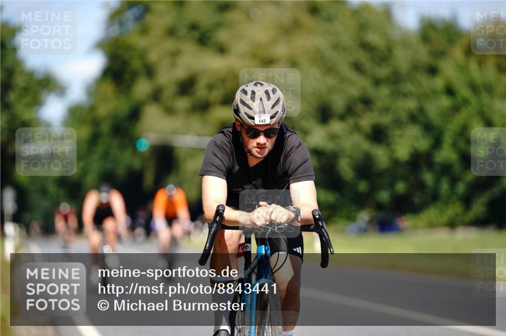 07.09.2025 - 19. Norderstedt Triathlon Michael Burmester http://msf.ph/oto/8843441 07.09.2025 13:01:57 Radfahren 142 meine-sportfotos.de