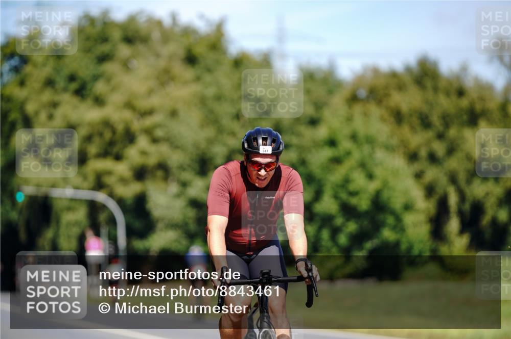 07.09.2025 - 19. Norderstedt Triathlon Michael Burmester http://msf.ph/oto/8843461 07.09.2025 13:02:05 Radfahren 347 meine-sportfotos.de