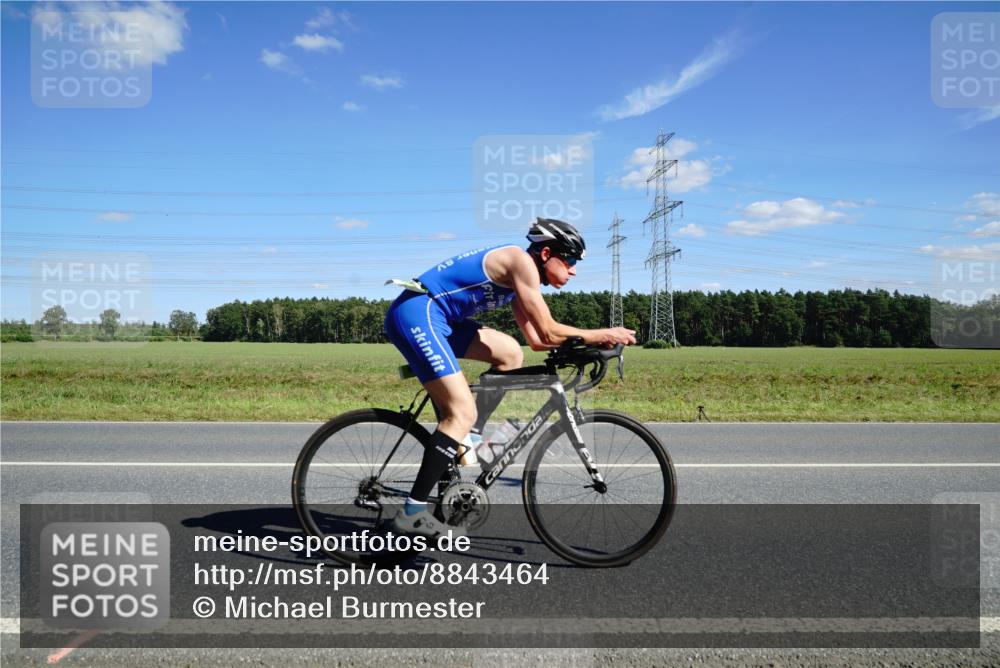 07.09.2025 - 19. Norderstedt Triathlon Michael Burmester http://msf.ph/oto/8843464 07.09.2025 14:44:17 Radfahren 967, 1508 meine-sportfotos.de