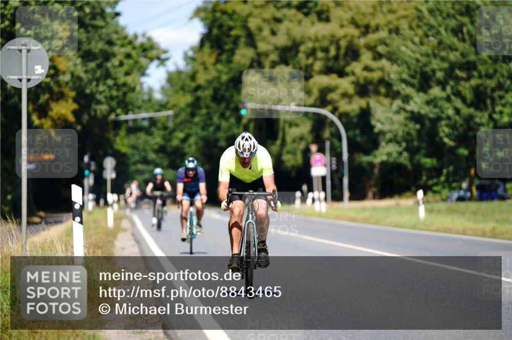 07.09.2025 - 19. Norderstedt Triathlon Michael Burmester http://msf.ph/oto/8843465 07.09.2025 13:02:30 Radfahren 313 meine-sportfotos.de