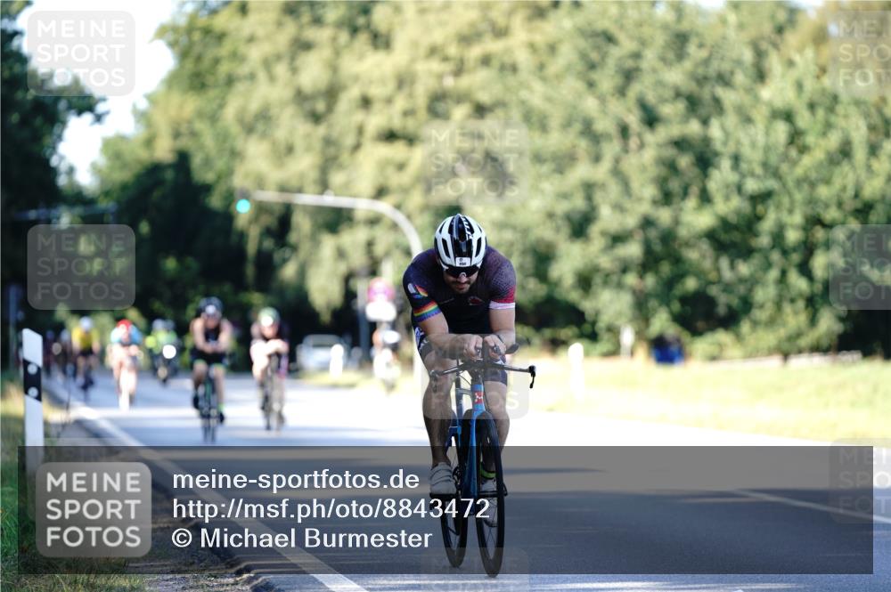 07.09.2025 - 19. Norderstedt Triathlon Michael Burmester http://msf.ph/oto/8843472 07.09.2025 15:55:02 Radfahren 490 meine-sportfotos.de