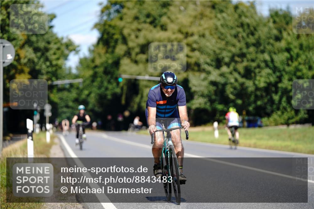 07.09.2025 - 19. Norderstedt Triathlon Michael Burmester http://msf.ph/oto/8843483 07.09.2025 13:02:33 Radfahren 313, 324 meine-sportfotos.de