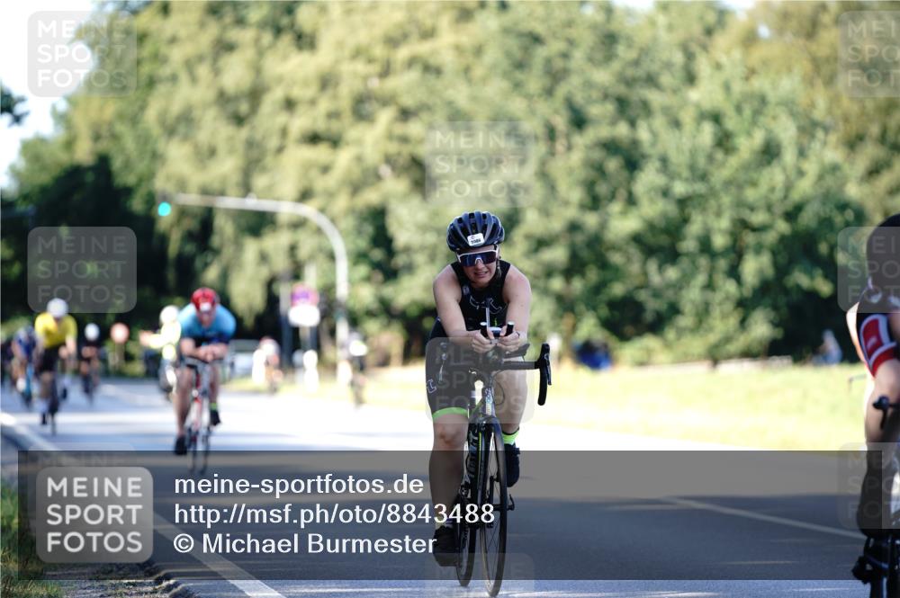 07.09.2025 - 19. Norderstedt Triathlon Michael Burmester http://msf.ph/oto/8843488 07.09.2025 15:55:06 Radfahren 490, 548, 1086 meine-sportfotos.de