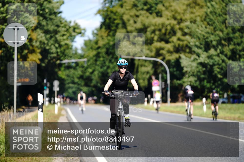 07.09.2025 - 19. Norderstedt Triathlon Michael Burmester http://msf.ph/oto/8843497 07.09.2025 13:02:39 Radfahren 356 meine-sportfotos.de