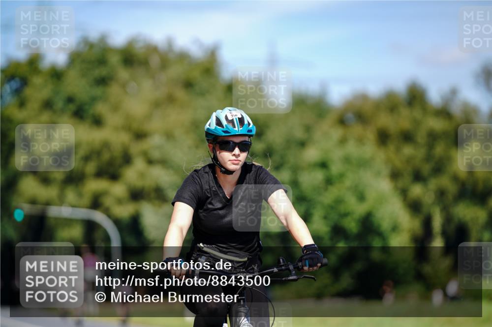 07.09.2025 - 19. Norderstedt Triathlon Michael Burmester http://msf.ph/oto/8843500 07.09.2025 13:02:41 Radfahren 356 meine-sportfotos.de
