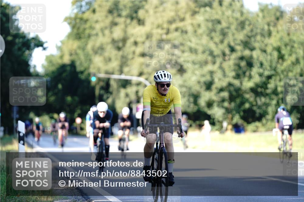 07.09.2025 - 19. Norderstedt Triathlon Michael Burmester http://msf.ph/oto/8843502 07.09.2025 15:55:11 Radfahren 937, 1086, 1549, 1631 meine-sportfotos.de