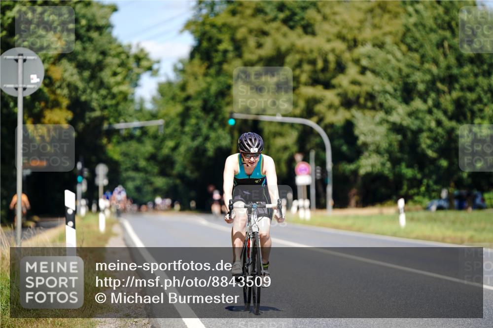 07.09.2025 - 19. Norderstedt Triathlon Michael Burmester http://msf.ph/oto/8843509 07.09.2025 13:02:48 Radfahren 240 meine-sportfotos.de