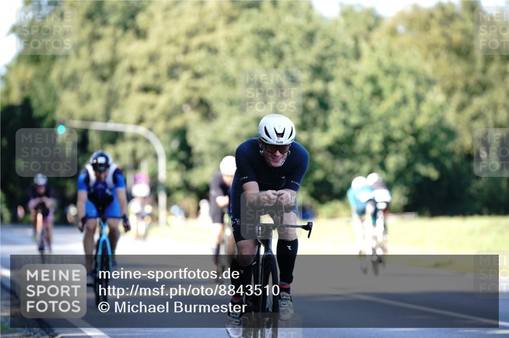 07.09.2025 - 19. Norderstedt Triathlon Michael Burmester http://msf.ph/oto/8843510 07.09.2025 15:55:13 Radfahren 937, 1512, 1549, 1550, 1564, 1631 meine-sportfotos.de