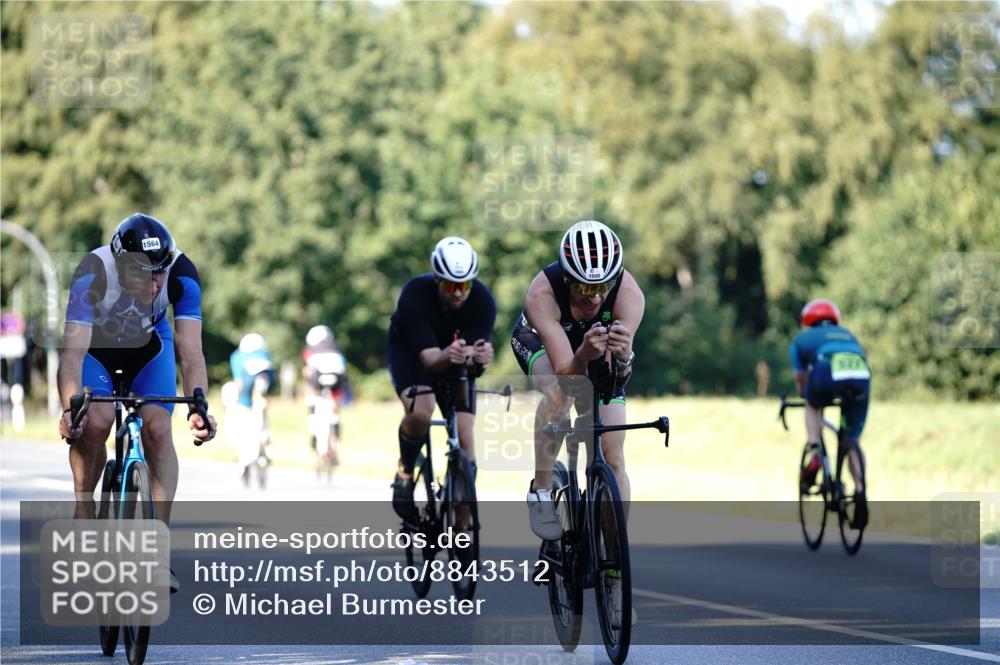 07.09.2025 - 19. Norderstedt Triathlon Michael Burmester http://msf.ph/oto/8843512 07.09.2025 15:55:14 Radfahren 937, 1512, 1549, 1550, 1564, 1581 meine-sportfotos.de
