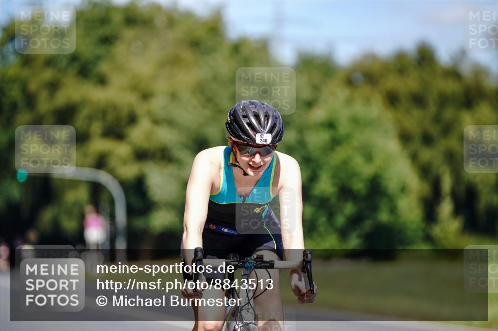 07.09.2025 - 19. Norderstedt Triathlon Michael Burmester http://msf.ph/oto/8843513 07.09.2025 13:02:49 Radfahren 240 meine-sportfotos.de