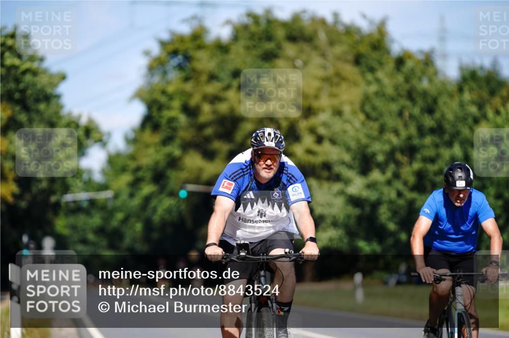 07.09.2025 - 19. Norderstedt Triathlon Michael Burmester http://msf.ph/oto/8843524 07.09.2025 13:03:11 Radfahren 311, 314 meine-sportfotos.de