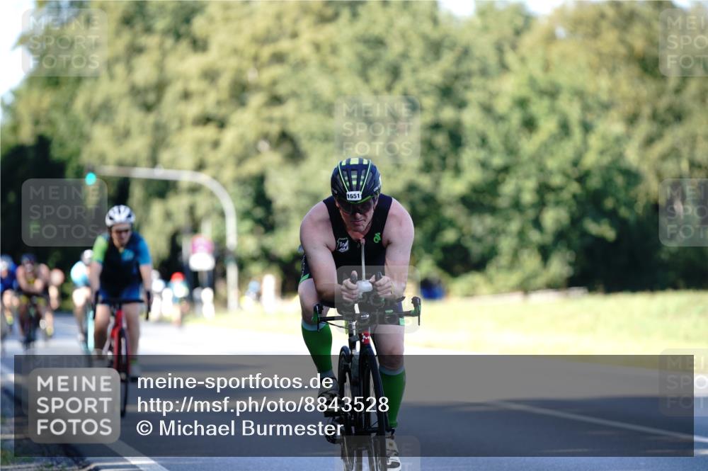 07.09.2025 - 19. Norderstedt Triathlon Michael Burmester http://msf.ph/oto/8843528 07.09.2025 15:55:20 Radfahren 514, 1551, 1581 meine-sportfotos.de