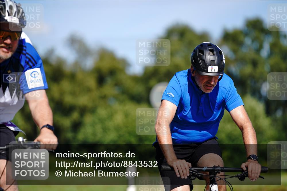 07.09.2025 - 19. Norderstedt Triathlon Michael Burmester http://msf.ph/oto/8843532 07.09.2025 13:03:12 Radfahren 311, 314 meine-sportfotos.de