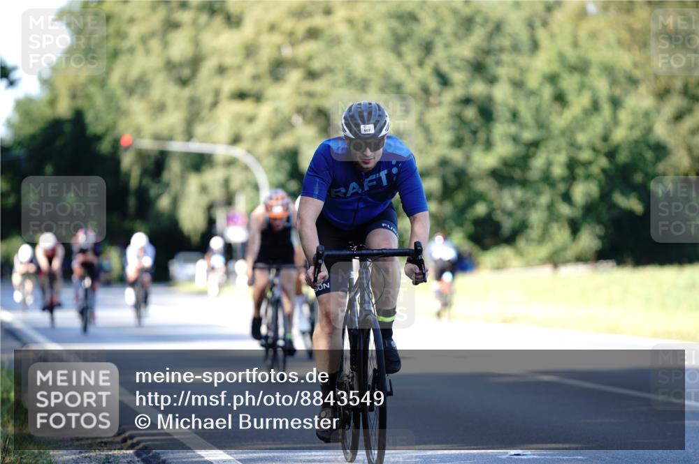 07.09.2025 - 19. Norderstedt Triathlon Michael Burmester http://msf.ph/oto/8843549 07.09.2025 15:55:26 Radfahren 939, 957, 1078, 1523, 1601, 1627 meine-sportfotos.de