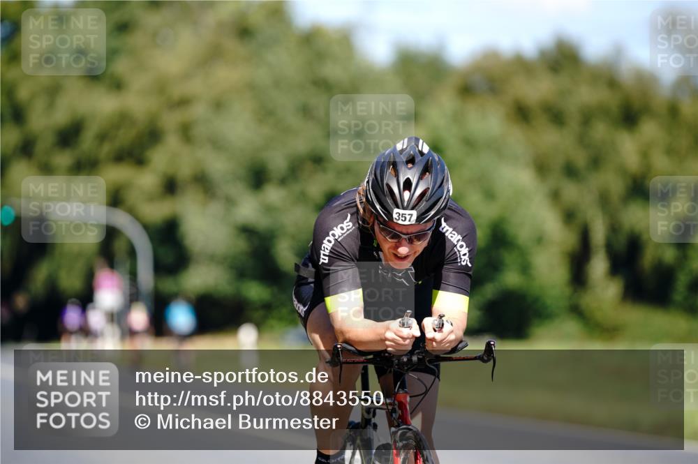 07.09.2025 - 19. Norderstedt Triathlon Michael Burmester http://msf.ph/oto/8843550 07.09.2025 13:03:44 Radfahren 357 meine-sportfotos.de