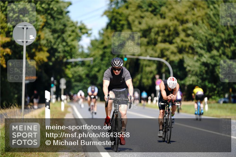 07.09.2025 - 19. Norderstedt Triathlon Michael Burmester http://msf.ph/oto/8843558 07.09.2025 13:03:50 Radfahren 277, 698 meine-sportfotos.de