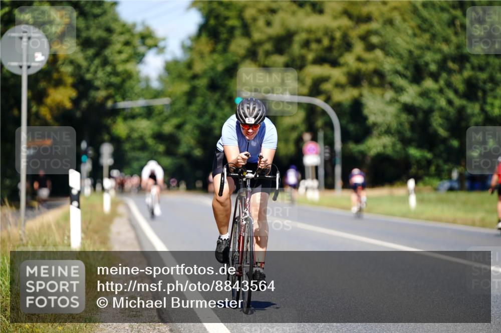 07.09.2025 - 19. Norderstedt Triathlon Michael Burmester http://msf.ph/oto/8843564 07.09.2025 13:03:55 Radfahren 277, 317, 698 meine-sportfotos.de