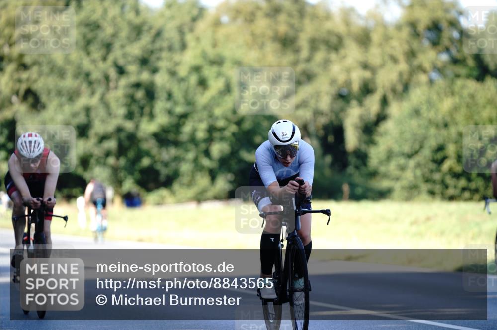 07.09.2025 - 19. Norderstedt Triathlon Michael Burmester http://msf.ph/oto/8843565 07.09.2025 15:55:30 Radfahren 939, 957, 1071, 1403, 1574, 1601 meine-sportfotos.de
