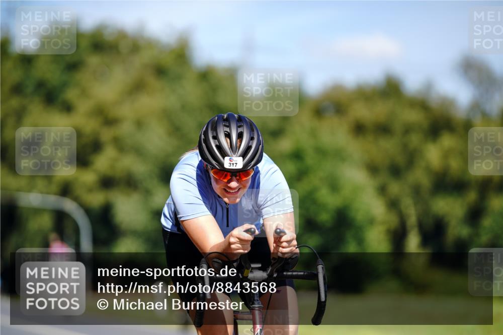 07.09.2025 - 19. Norderstedt Triathlon Michael Burmester http://msf.ph/oto/8843568 07.09.2025 13:03:56 Radfahren 277, 317 meine-sportfotos.de