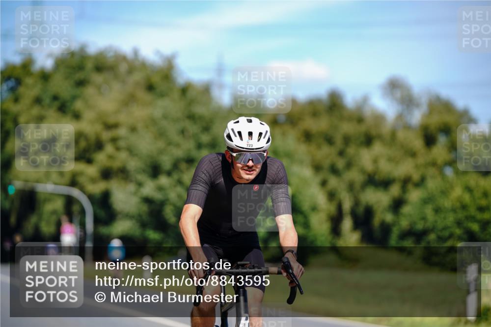 07.09.2025 - 19. Norderstedt Triathlon Michael Burmester http://msf.ph/oto/8843595 07.09.2025 13:04:20 Radfahren 211, 723, 747 meine-sportfotos.de