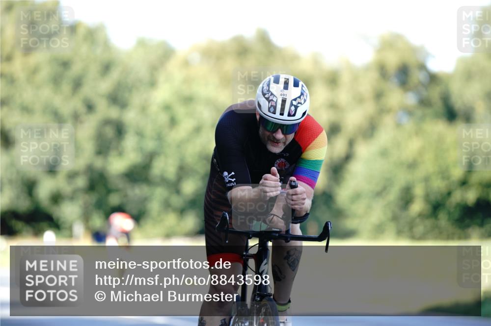 07.09.2025 - 19. Norderstedt Triathlon Michael Burmester http://msf.ph/oto/8843598 07.09.2025 15:55:46 Radfahren 491, 866, 1559, 1580, 1609, 1611 meine-sportfotos.de