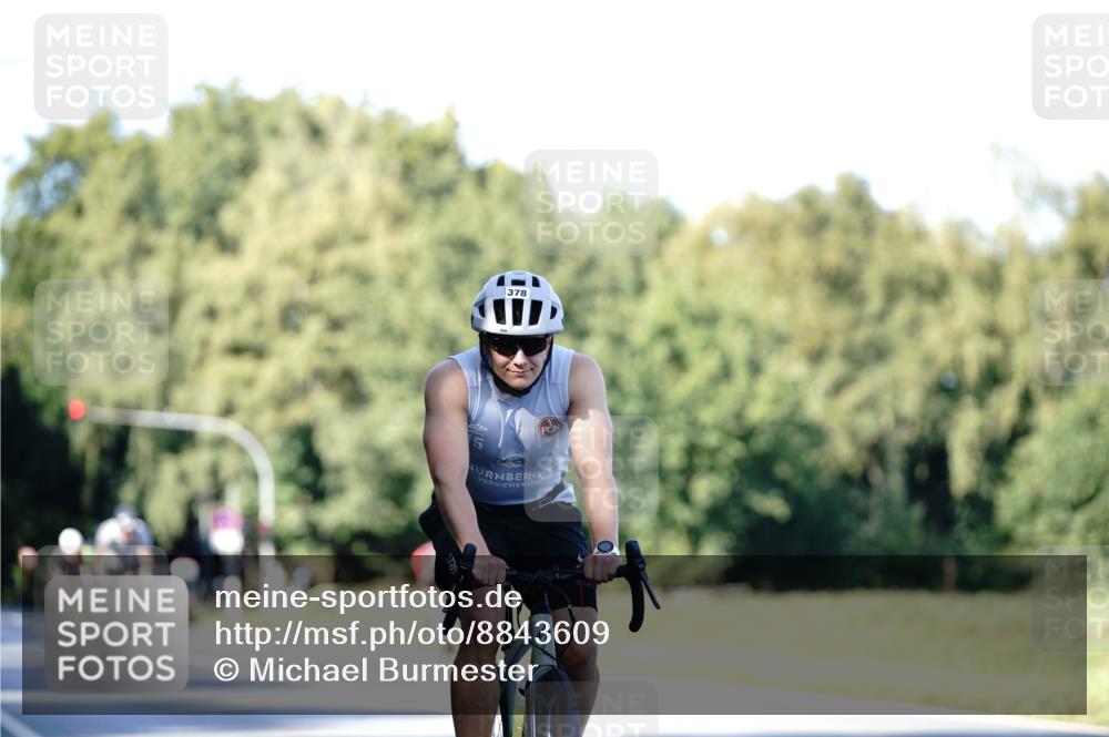 07.09.2025 - 19. Norderstedt Triathlon Michael Burmester http://msf.ph/oto/8843609 07.09.2025 15:55:53 Radfahren 378, 1589, 1616 meine-sportfotos.de