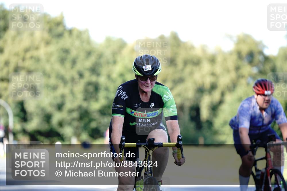 07.09.2025 - 19. Norderstedt Triathlon Michael Burmester http://msf.ph/oto/8843624 07.09.2025 15:56:00 Radfahren 485, 531, 925, 936, 1547, 1602 meine-sportfotos.de
