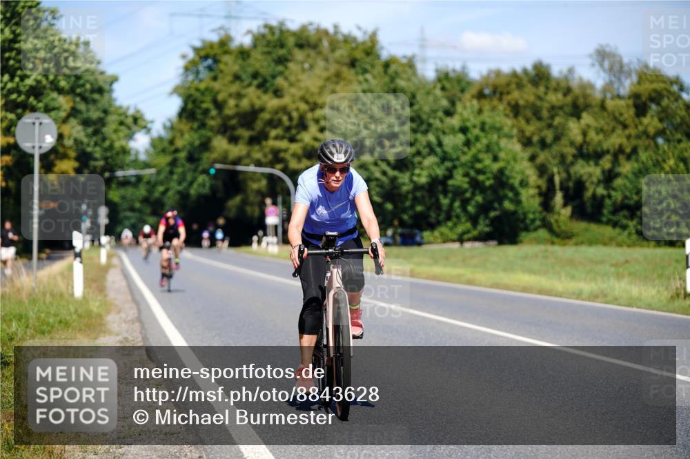 07.09.2025 - 19. Norderstedt Triathlon Michael Burmester http://msf.ph/oto/8843628 07.09.2025 13:04:34 Radfahren 348, 853 meine-sportfotos.de