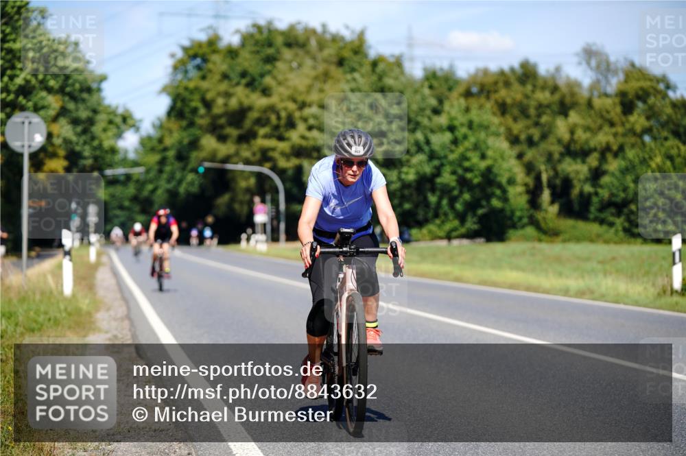 07.09.2025 - 19. Norderstedt Triathlon Michael Burmester http://msf.ph/oto/8843632 07.09.2025 13:04:34 Radfahren 348, 853 meine-sportfotos.de
