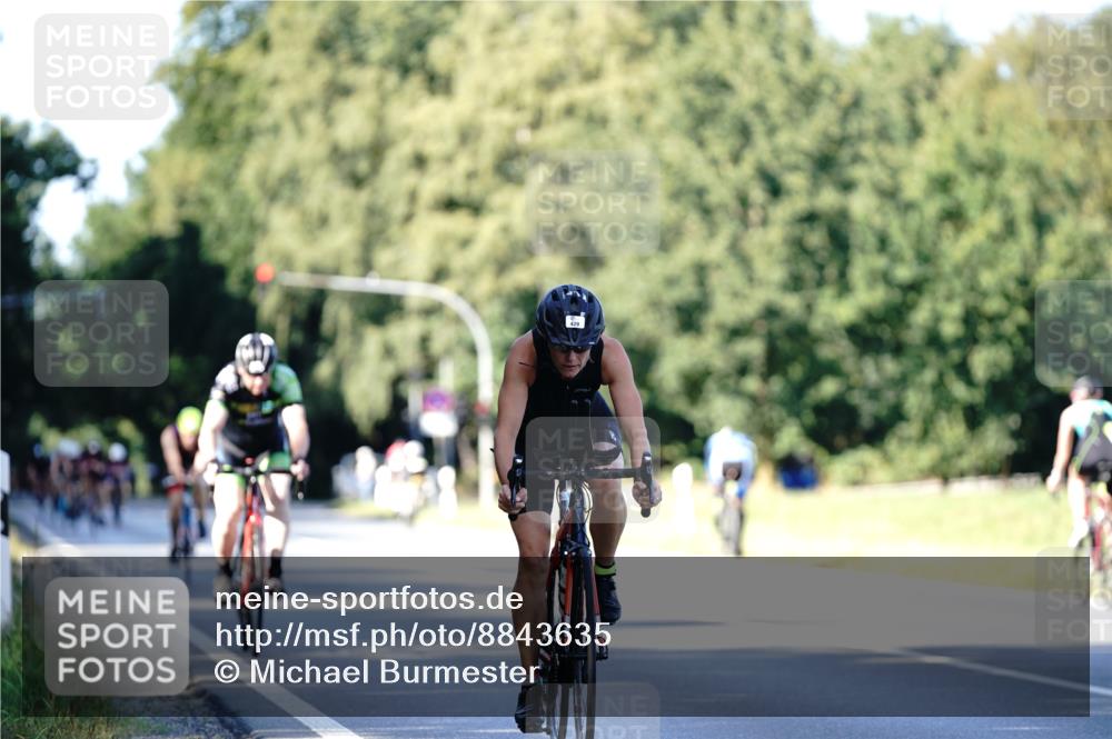 07.09.2025 - 19. Norderstedt Triathlon Michael Burmester http://msf.ph/oto/8843635 07.09.2025 15:56:08 Radfahren 429 meine-sportfotos.de