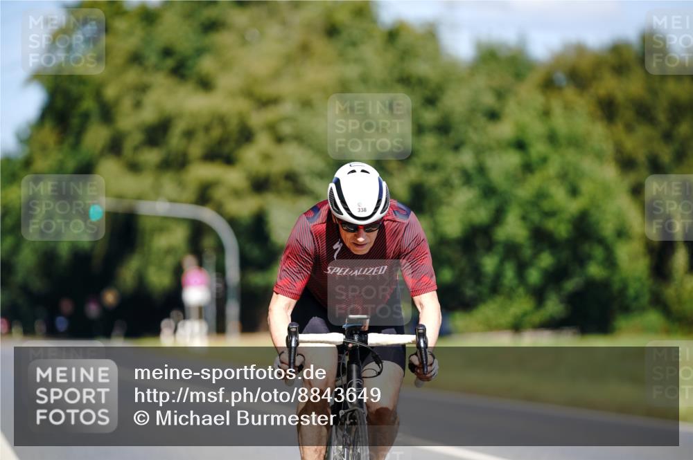 07.09.2025 - 19. Norderstedt Triathlon Michael Burmester http://msf.ph/oto/8843649 07.09.2025 13:04:43 Radfahren 338 meine-sportfotos.de
