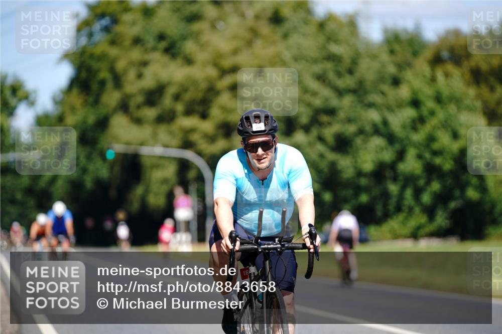 07.09.2025 - 19. Norderstedt Triathlon Michael Burmester http://msf.ph/oto/8843658 07.09.2025 13:05:16 Radfahren 160 meine-sportfotos.de