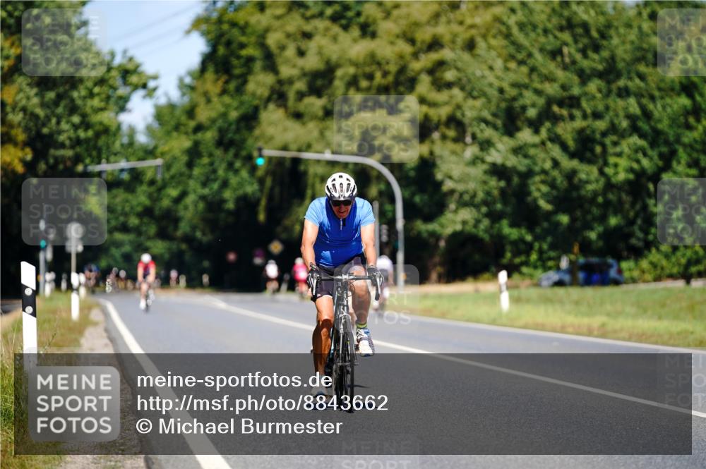 07.09.2025 - 19. Norderstedt Triathlon Michael Burmester http://msf.ph/oto/8843662 07.09.2025 13:05:21 Radfahren 304, 1389 meine-sportfotos.de