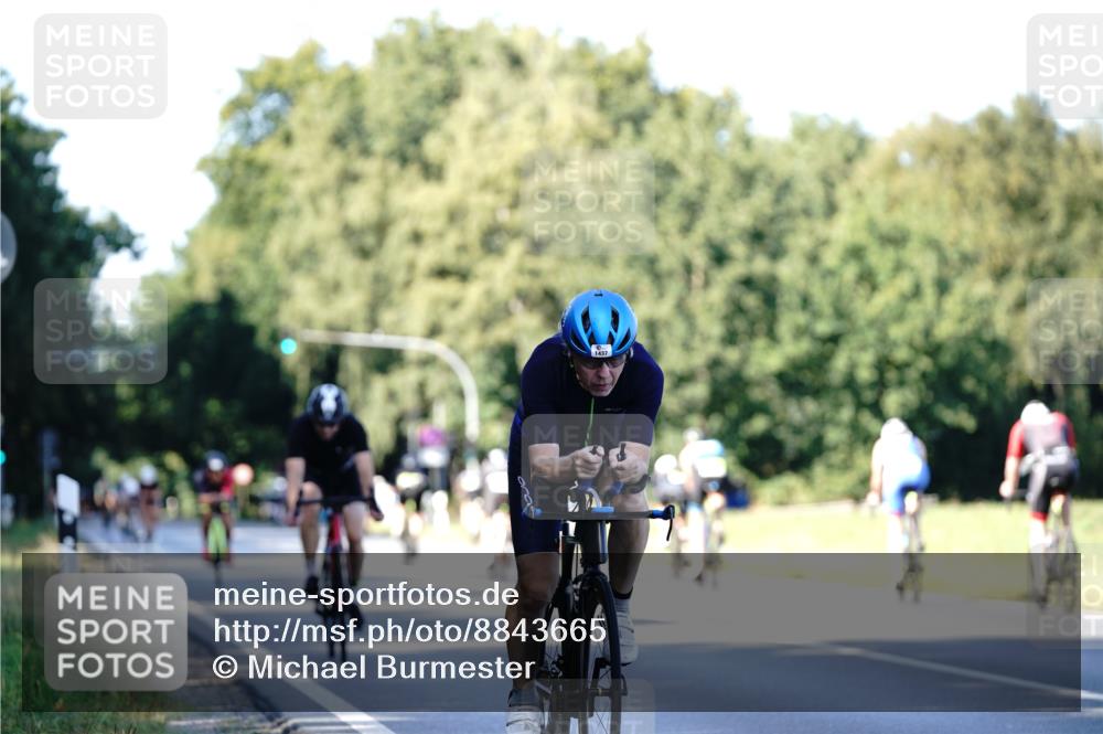 07.09.2025 - 19. Norderstedt Triathlon Michael Burmester http://msf.ph/oto/8843665 07.09.2025 15:56:22 Radfahren 1098, 1417, 1420, 1437, 1555 meine-sportfotos.de