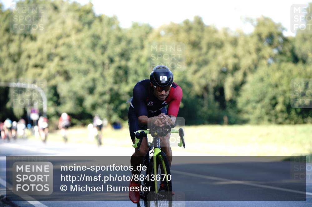 07.09.2025 - 19. Norderstedt Triathlon Michael Burmester http://msf.ph/oto/8843670 07.09.2025 15:56:27 Radfahren 552, 1420 meine-sportfotos.de