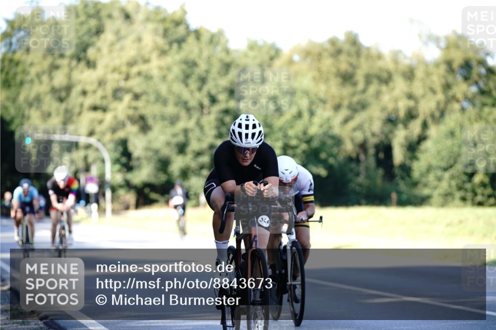 07.09.2025 - 19. Norderstedt Triathlon Michael Burmester http://msf.ph/oto/8843673 07.09.2025 15:56:31 Radfahren 1475, 1556, 1588 meine-sportfotos.de