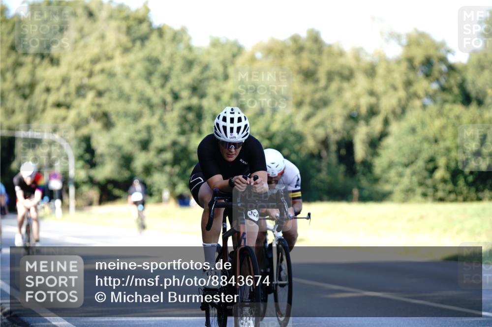 07.09.2025 - 19. Norderstedt Triathlon Michael Burmester http://msf.ph/oto/8843674 07.09.2025 15:56:31 Radfahren 1475, 1556, 1588 meine-sportfotos.de