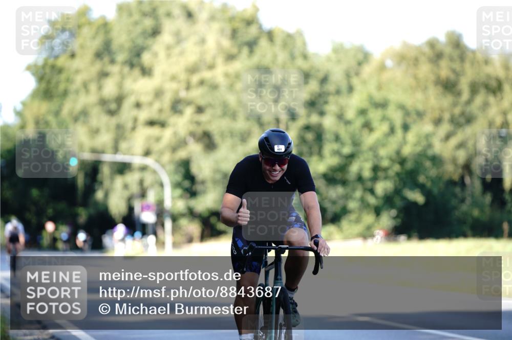 07.09.2025 - 19. Norderstedt Triathlon Michael Burmester http://msf.ph/oto/8843687 07.09.2025 15:56:41 Radfahren 401, 1579 meine-sportfotos.de
