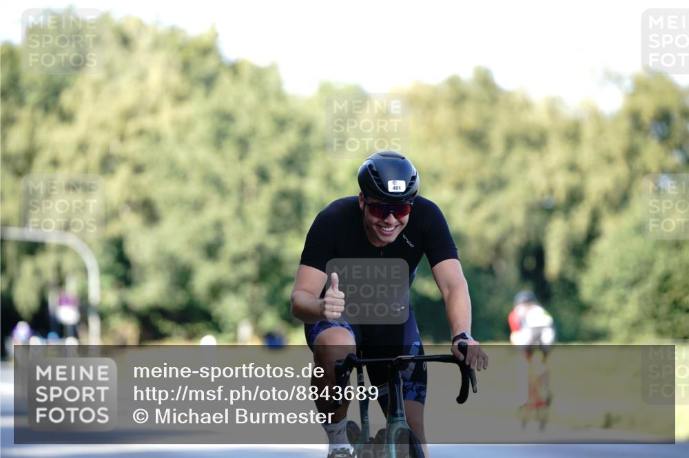 07.09.2025 - 19. Norderstedt Triathlon Michael Burmester http://msf.ph/oto/8843689 07.09.2025 15:56:42 Radfahren 401, 1579 meine-sportfotos.de