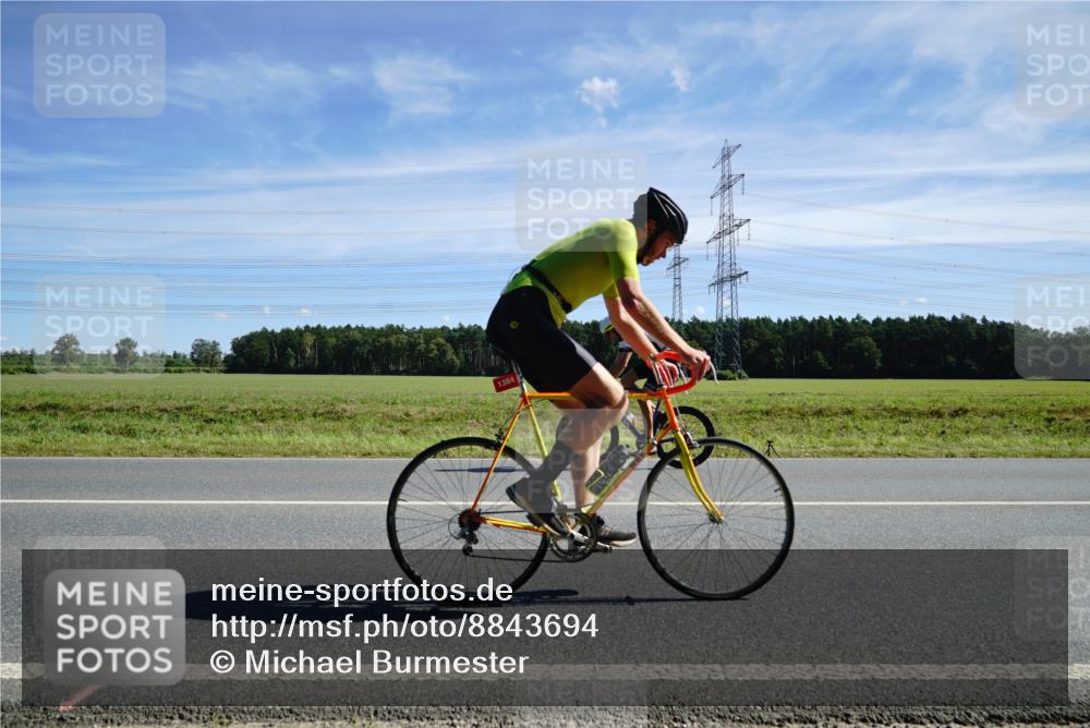 07.09.2025 - 19. Norderstedt Triathlon Michael Burmester http://msf.ph/oto/8843694 07.09.2025 12:38:47 Radfahren 754, 1384 meine-sportfotos.de