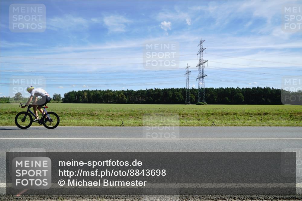 07.09.2025 - 19. Norderstedt Triathlon Michael Burmester http://msf.ph/oto/8843698 07.09.2025 12:38:47 Radfahren 754, 1384 meine-sportfotos.de