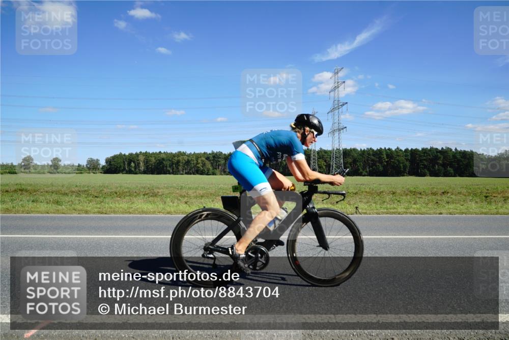 07.09.2025 - 19. Norderstedt Triathlon Michael Burmester http://msf.ph/oto/8843704 07.09.2025 14:44:48 Radfahren 442, 887 meine-sportfotos.de