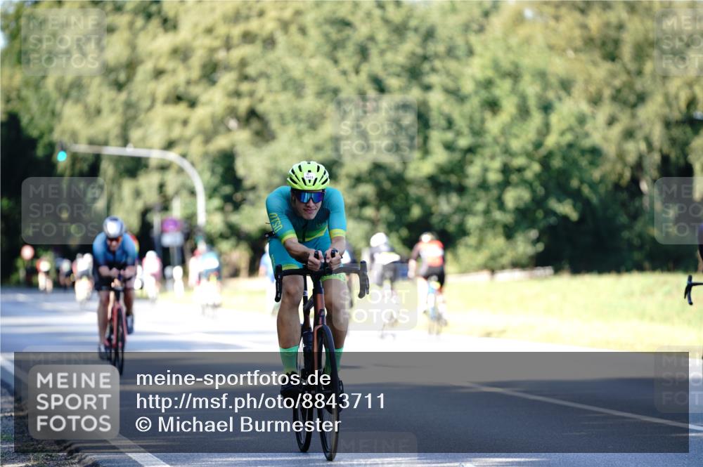 07.09.2025 - 19. Norderstedt Triathlon Michael Burmester http://msf.ph/oto/8843711 07.09.2025 15:57:00 Radfahren 1623 meine-sportfotos.de