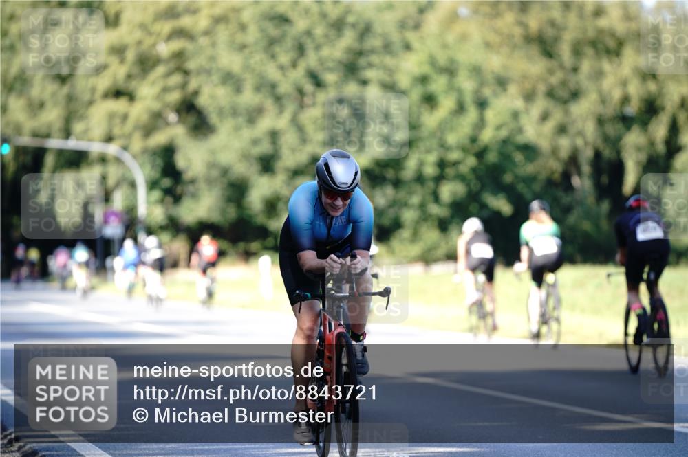 07.09.2025 - 19. Norderstedt Triathlon Michael Burmester http://msf.ph/oto/8843721 07.09.2025 15:57:03 Radfahren 482, 1108, 1623 meine-sportfotos.de