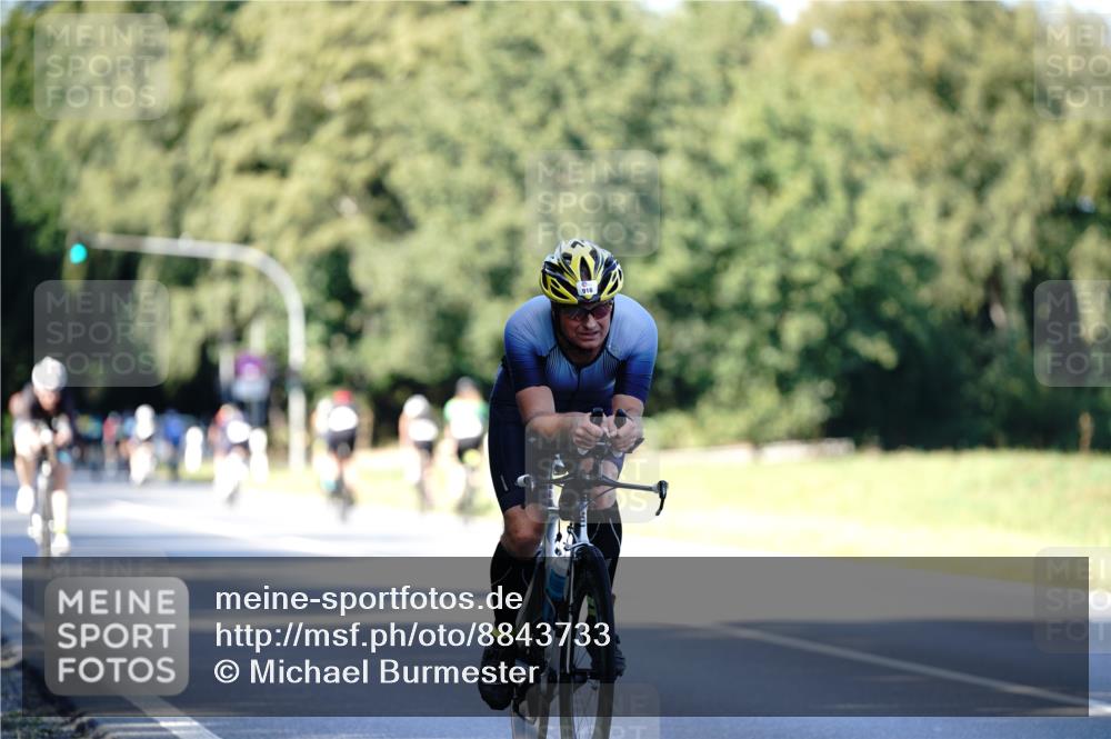 07.09.2025 - 19. Norderstedt Triathlon Michael Burmester http://msf.ph/oto/8843733 07.09.2025 15:57:07 Radfahren 482, 916, 1108 meine-sportfotos.de