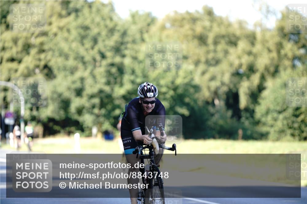 07.09.2025 - 19. Norderstedt Triathlon Michael Burmester http://msf.ph/oto/8843748 07.09.2025 15:57:10 Radfahren 916, 1102 meine-sportfotos.de