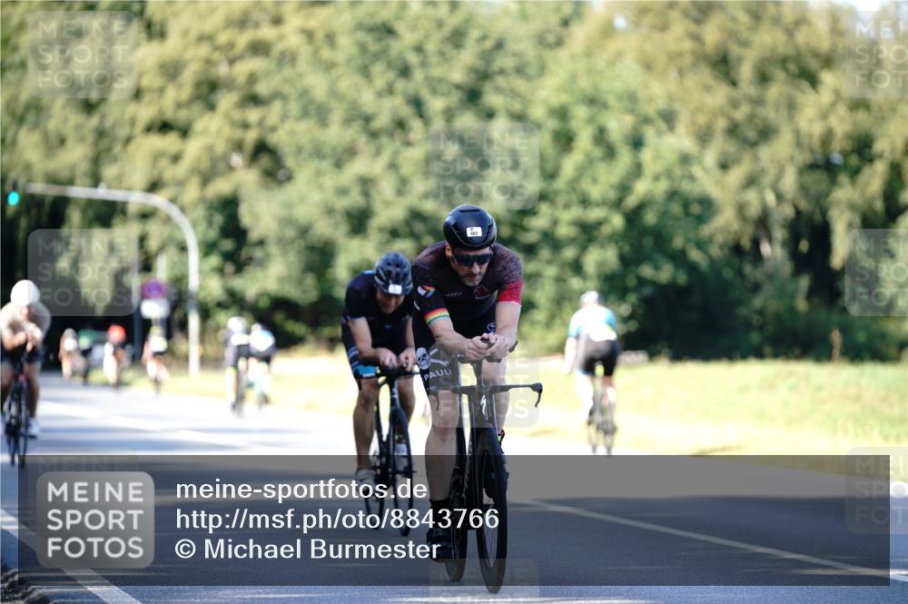 07.09.2025 - 19. Norderstedt Triathlon Michael Burmester http://msf.ph/oto/8843766 07.09.2025 15:57:16 Radfahren 483, 518, 1621 meine-sportfotos.de