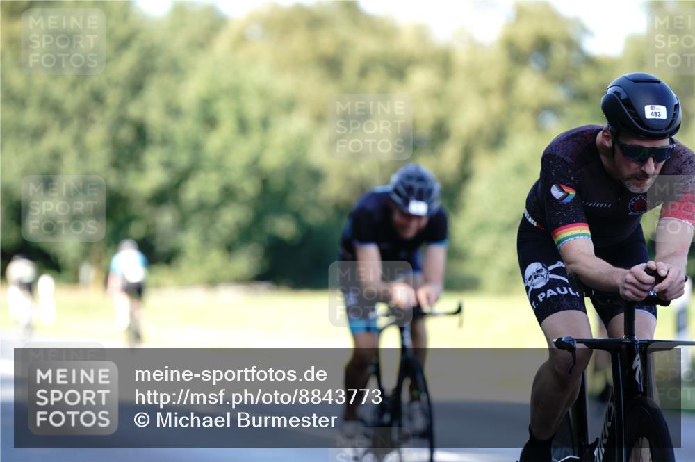 07.09.2025 - 19. Norderstedt Triathlon Michael Burmester http://msf.ph/oto/8843773 07.09.2025 15:57:17 Radfahren 483, 518, 1621 meine-sportfotos.de