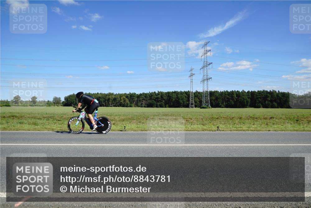 07.09.2025 - 19. Norderstedt Triathlon Michael Burmester http://msf.ph/oto/8843781 07.09.2025 14:45:34 Radfahren  meine-sportfotos.de