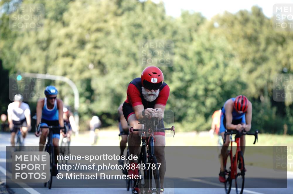 07.09.2025 - 19. Norderstedt Triathlon Michael Burmester http://msf.ph/oto/8843787 07.09.2025 15:57:22 Radfahren 421, 518, 1423, 1429, 1529, 1546 meine-sportfotos.de